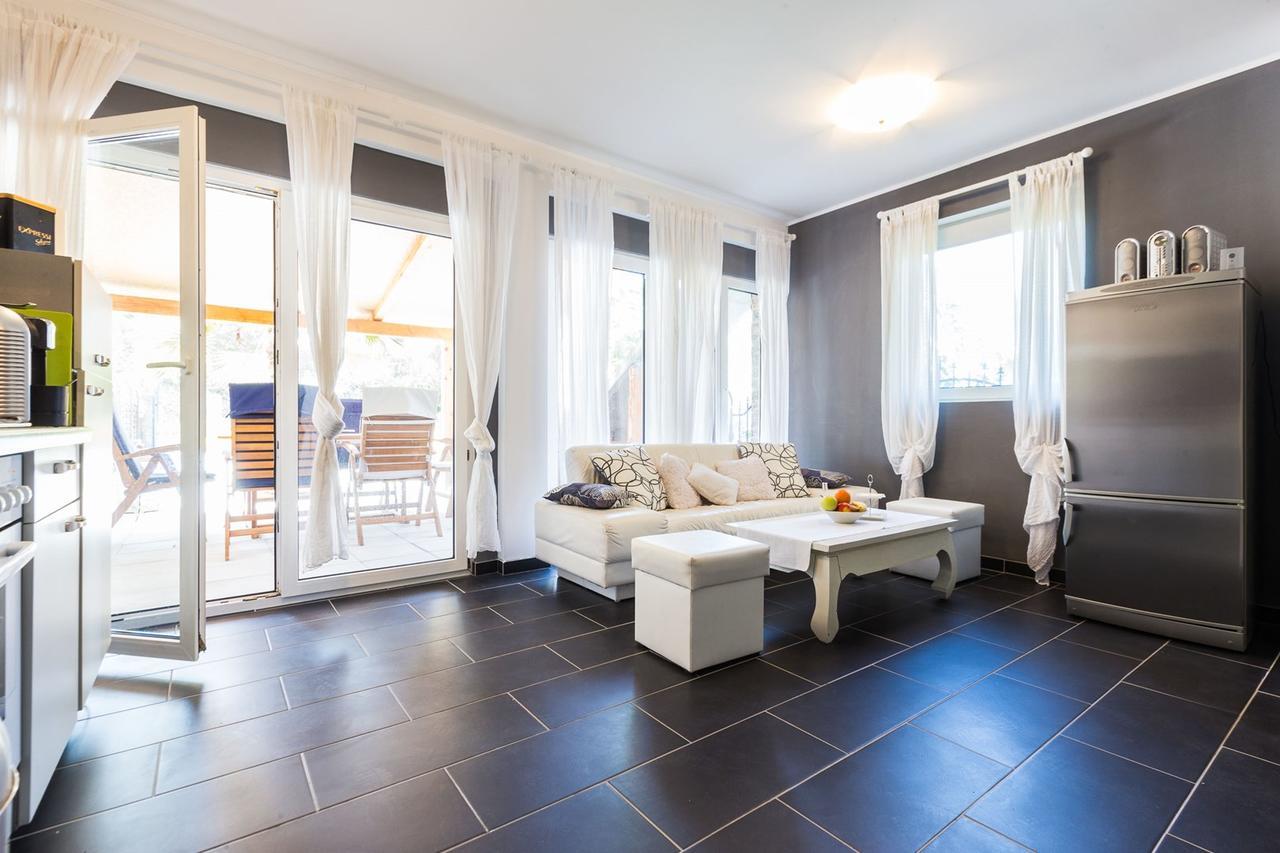 Holliday Home Maxdom Sukošan Екстериор снимка